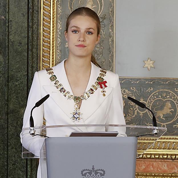 Así ha sido el discurso de la princesa Leonor tras jurar la Constitución que ha emocionado a Letizia: «Confíen en mí»