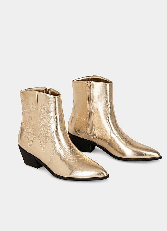 Imagen - Botines dorados bordados