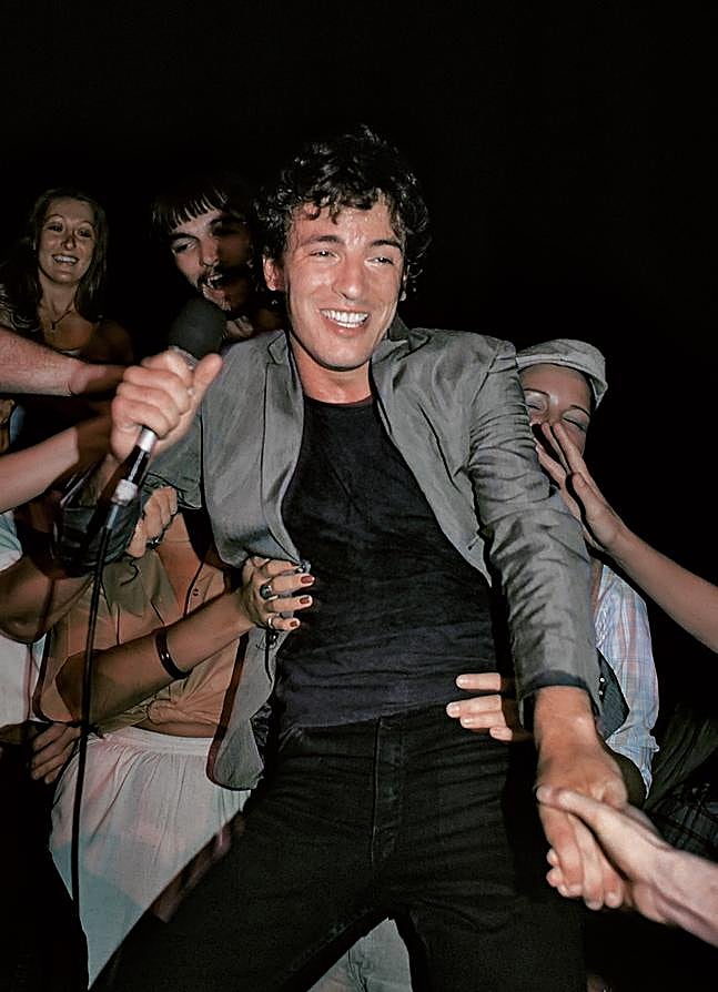 Imagen - Las fotografías de Lynn Goldsmith retratan a un Bruce decidido a comerse el mundo. CORTESÍA TASCHEN / LYNN GOLDSMITH.