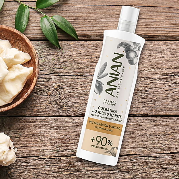 Champú con queratina y jojoba de Anian.