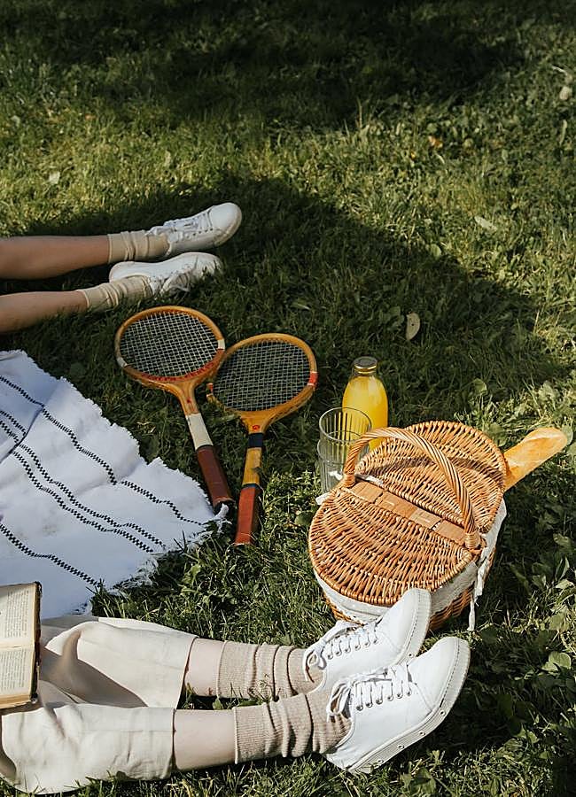 Imagen - Mujeres jugando al bádminton. / PEXELS