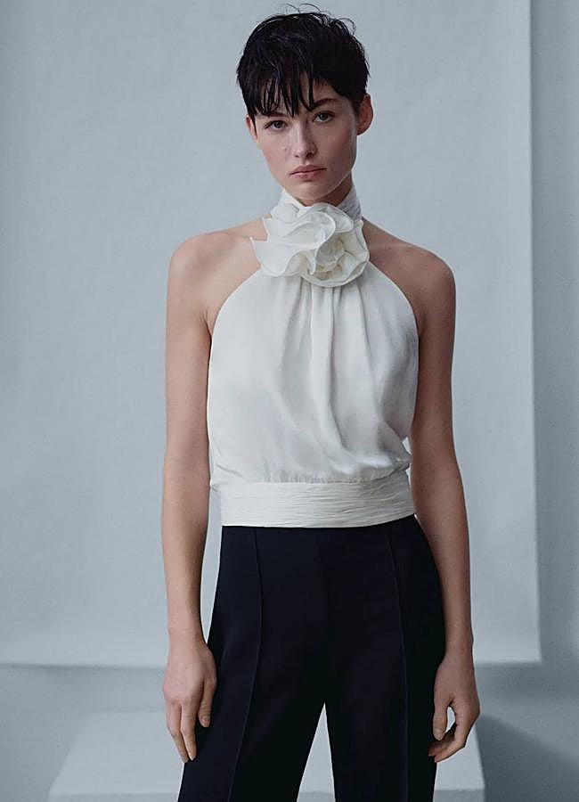 Imagen - Top halter con flor 3D