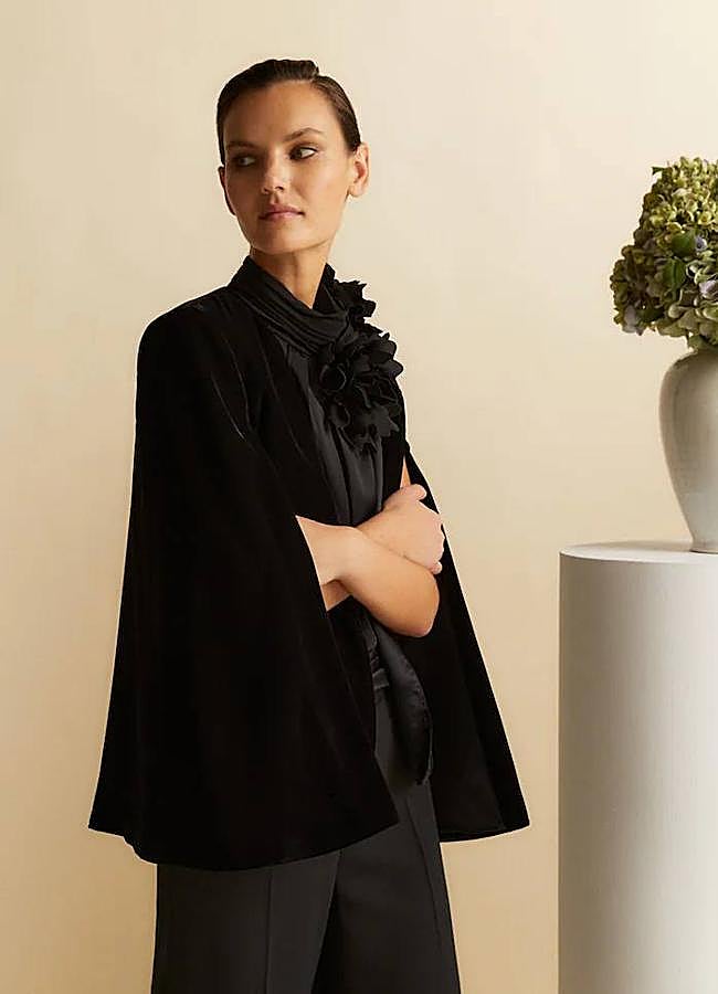 Imagen - Blazer de terciopelo tipo capa