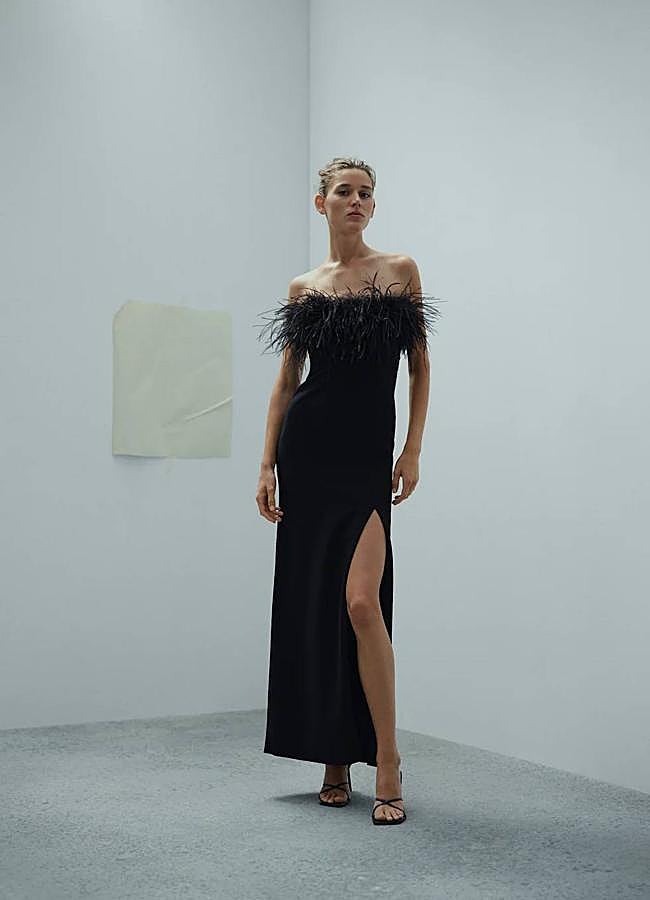 Imagen - Vestido negro largo con plumas