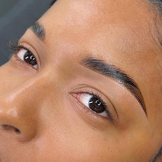 Resultado de laminado de cejas