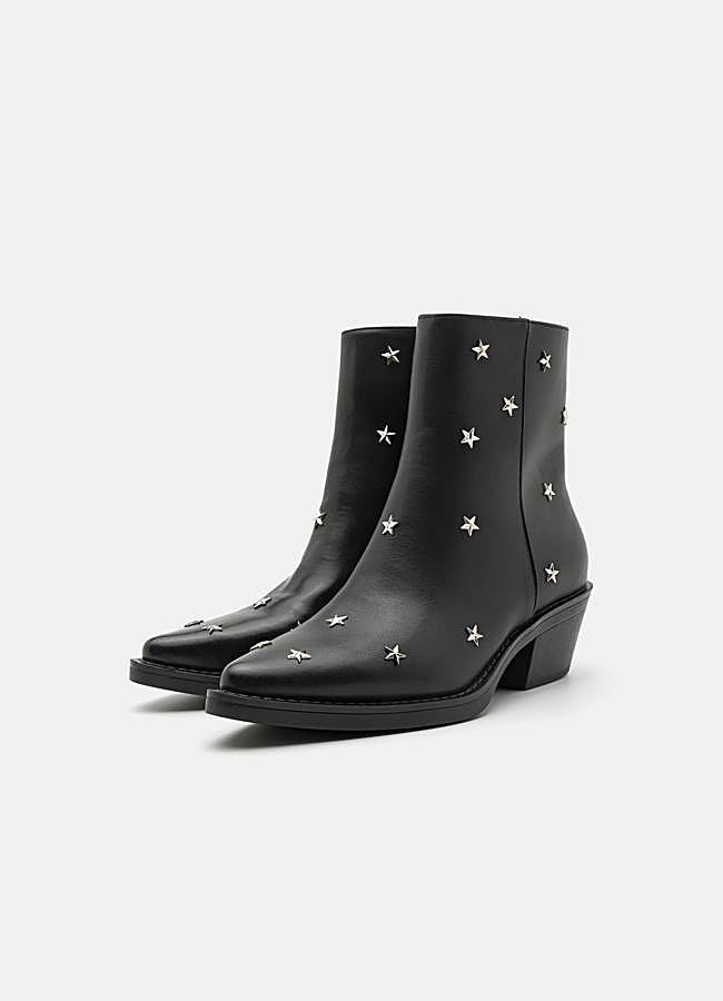 Imagen - Botín con tachuelas de estrellas de DeeZee. Foto: Zalando.
