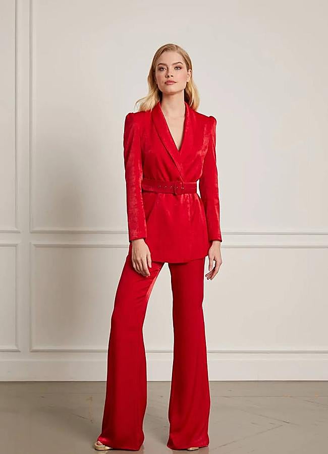 Imagen - Traje rojo satinado