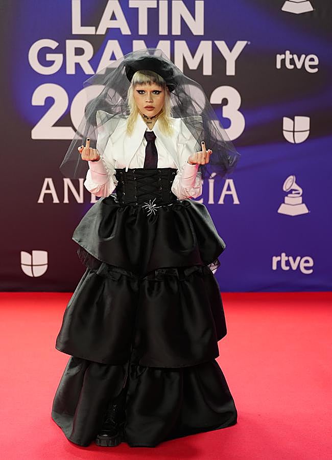 Imagen - La cantante Bruses en la alfombra roja de los Grammy Latino/ LIMITED PICTURES