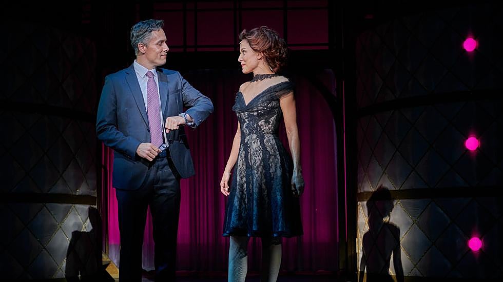 Momento del musical 'Pretty Woman' en el teatro EDP de Gran Vía, con Vivian, la protagonista, luciendo vestido de Pronovias.