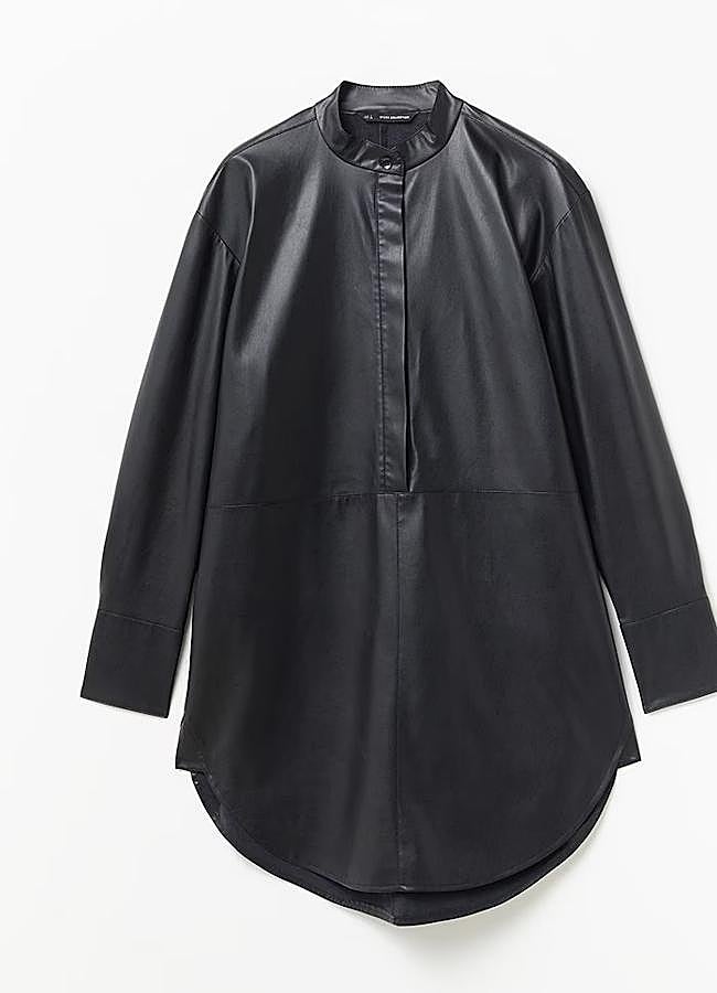 Imagen - Vestido camisero de polipiel de Sfera. Foto: Sfera.