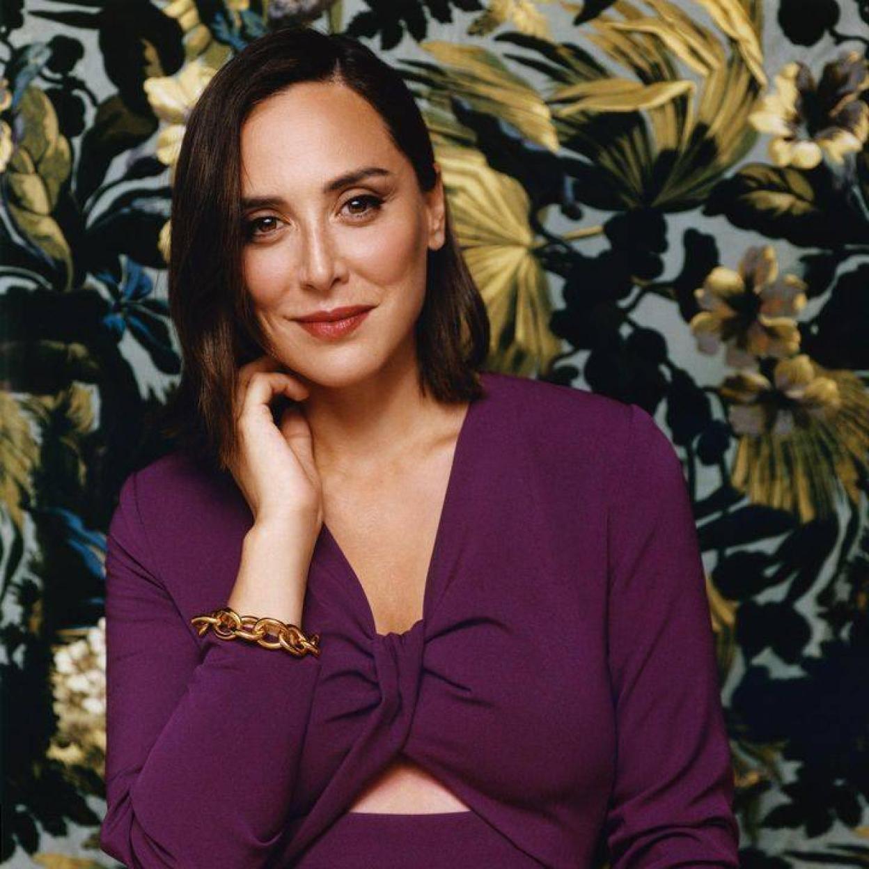 Tamara Falcó con peinado de invitada sencillo