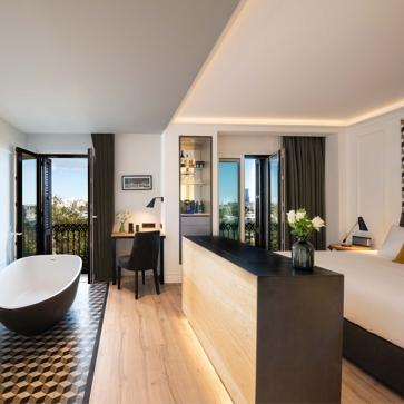 Imagen secundaria 1 - El hotel Serras, en el barrio Gótico de Barcelona.