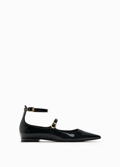 Imagen - Zapatos negros de Zara (35,99 euros)