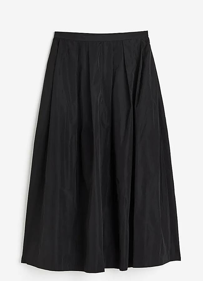 Imagen - Falda evasé negra de H&M, 37,99 euros.
