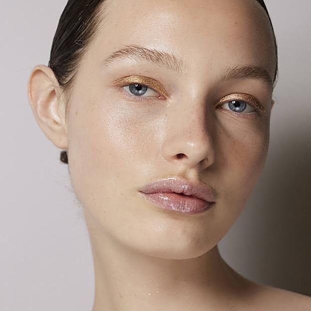 Los mejores brillos de labios con los que presumir de un efecto relleno