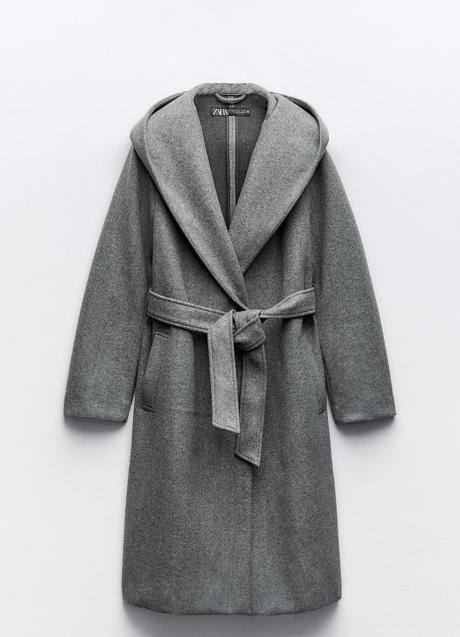 Imagen - Abrigo con capucha de Zara (39,99 euros)