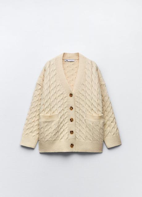 Imagen - Chaqueta con ochos de Zara (39,99 euros)