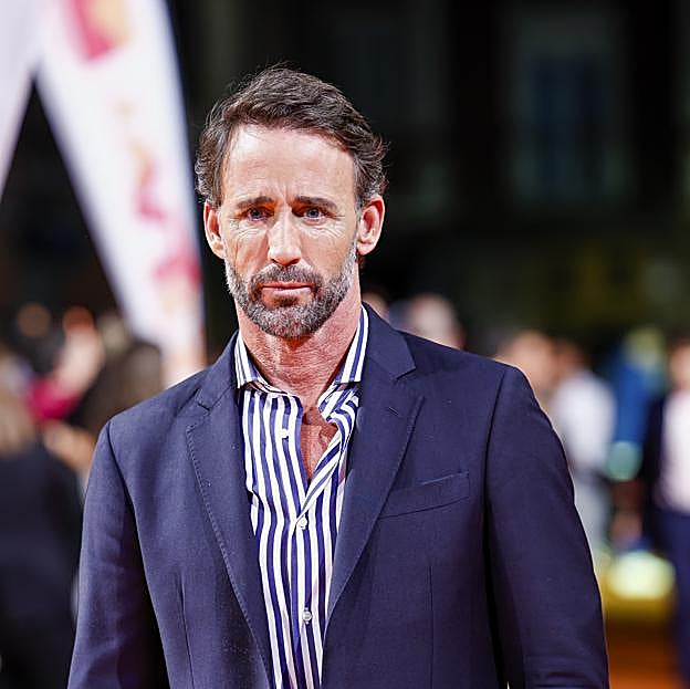 Así es la familia de Escassi, perdedor de MasterChef Celebrity: tres hermanos, dos hijos y una triste pérdida