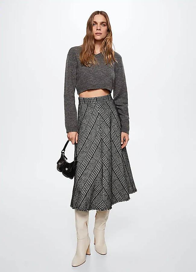 Imagen - Falda de cuadros en blanco y negro desflecada