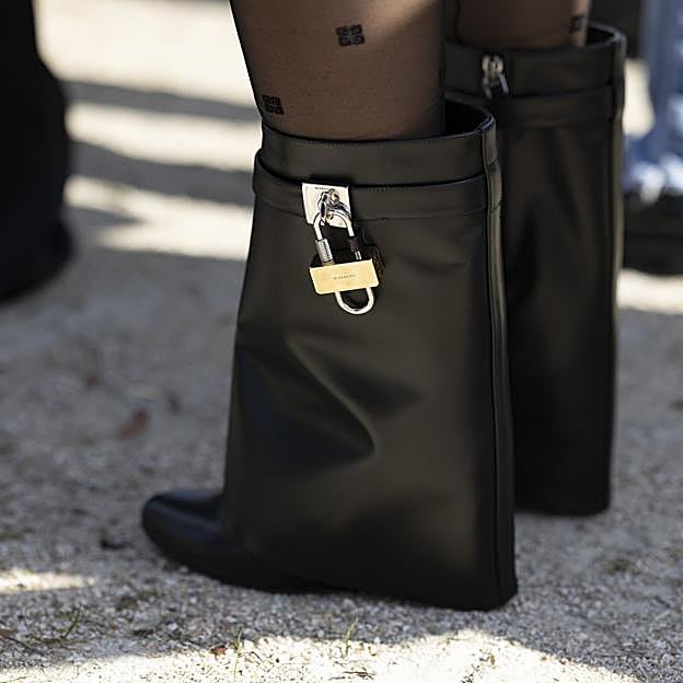 Bota polaina: así es el nuevo zapato de moda que lo amas o lo odias