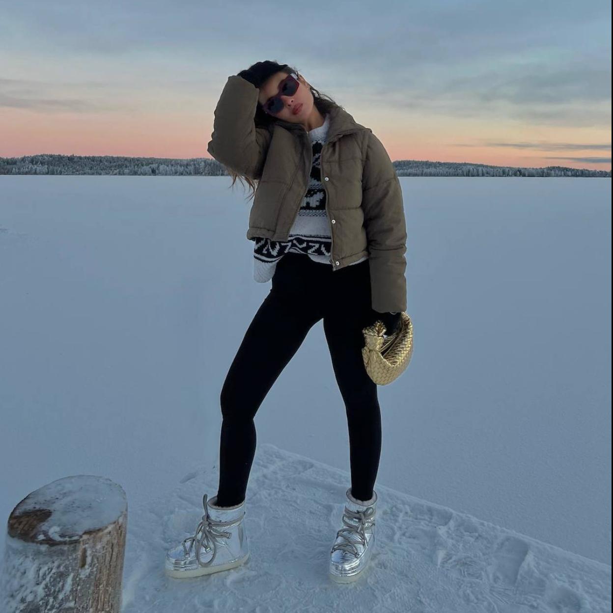 La influencer lleva unas botas acolchadas calentitas