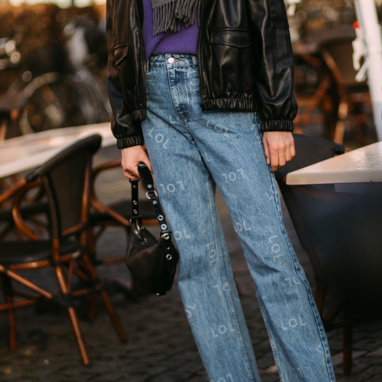 El bolso de terciopelo de Parfois que podrás llevar del trabajo a cualquier cena