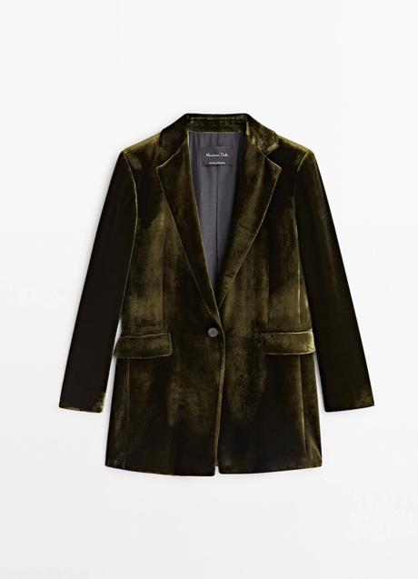 Imagen - Americana de terciopelo de Massimo Dutti (149 euros)