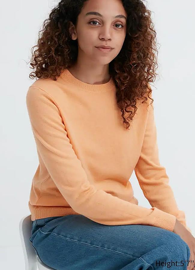 Imagen - Jersey de manga larga en cashmere de Uniqlo. Foto: Uniqlo.