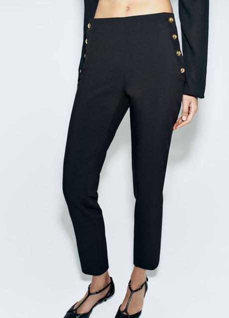 Imagen - Pantalón con botones dorados de Zara (39,99 euros