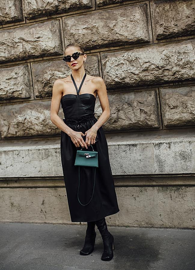 Imagen - Total look black para un look de fiesta / LAUNCHMETRICS SPOTLIGHT