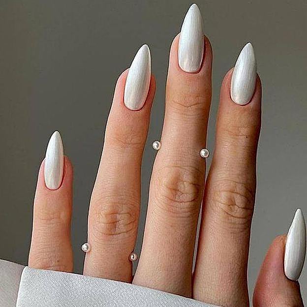 Formas de uñas tipo stiletto