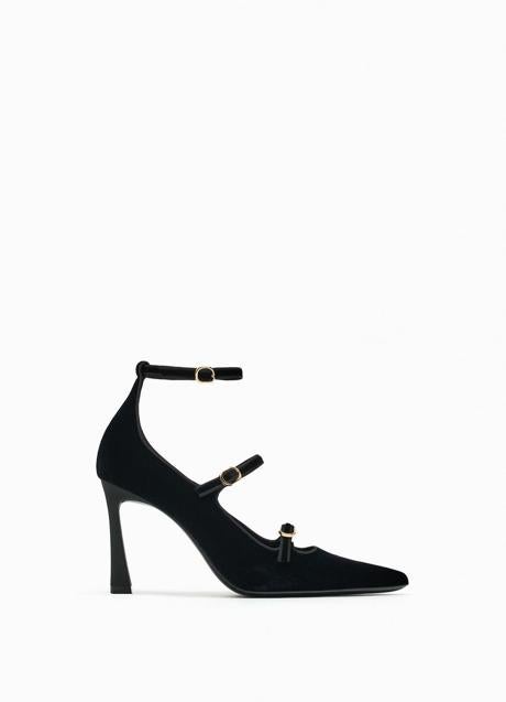 Imagen - Zapatos negros de Zara (49,99 euros)
