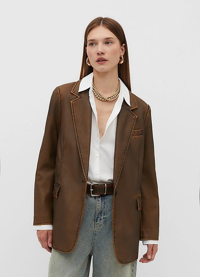 Imagen - Americana marrón de Stradivarius, 45,99 euros.