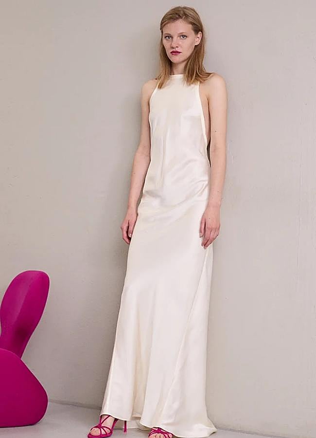 Imagen - Vestido con escote halter de Victoria Beckham, 805 euros.