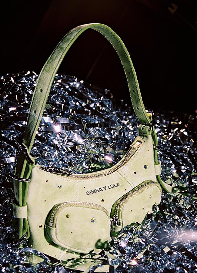 Imagen - Bolso Hobo Pocket en verde de Bimba y Lola (350 euros).