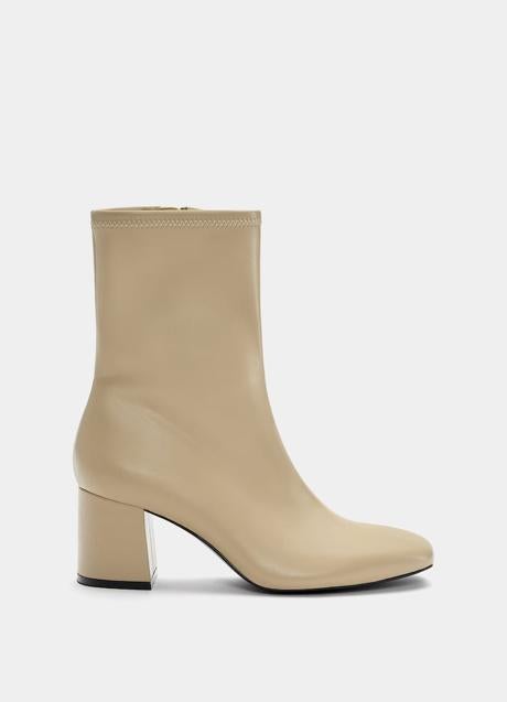 Imagen - Botines de tacón de Pull & Bear (25,99 euros)