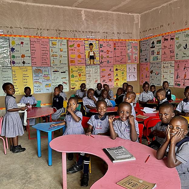 Una de las aulas del colegio de Babies Uganda. 