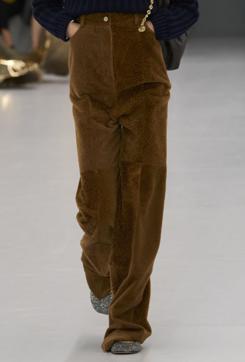 Imagen secundaria 2 - Bailarinas de Chanel, Fendi y Loewe, en orden.