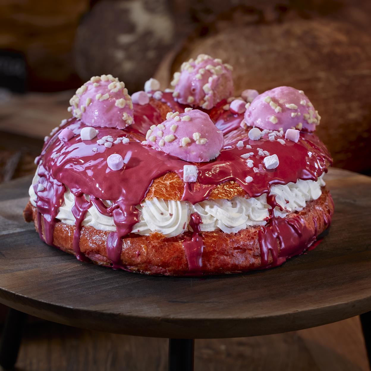El Roscón de Reyes de pantera Rosa de The Omar, el bistró-panadería del Grupo La Ancha.