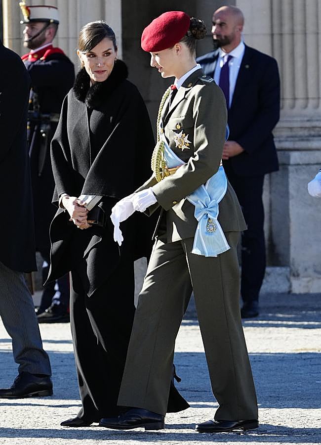 Imagen - La reina Letizia junto a la princesa Leonor. / LIMITED PICTURES