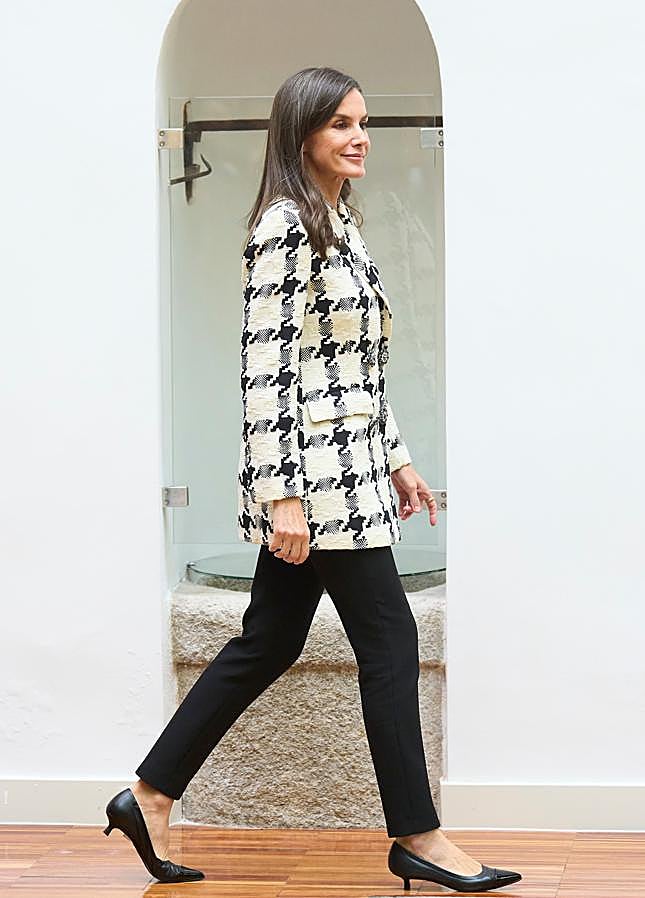 Imagen - La reina Letizia con unos kitten heels. / LIMITED PICTURES