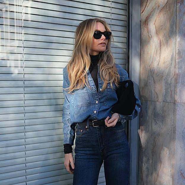10 camisas vaqueras rebajadas que rejuvenecen el look diario