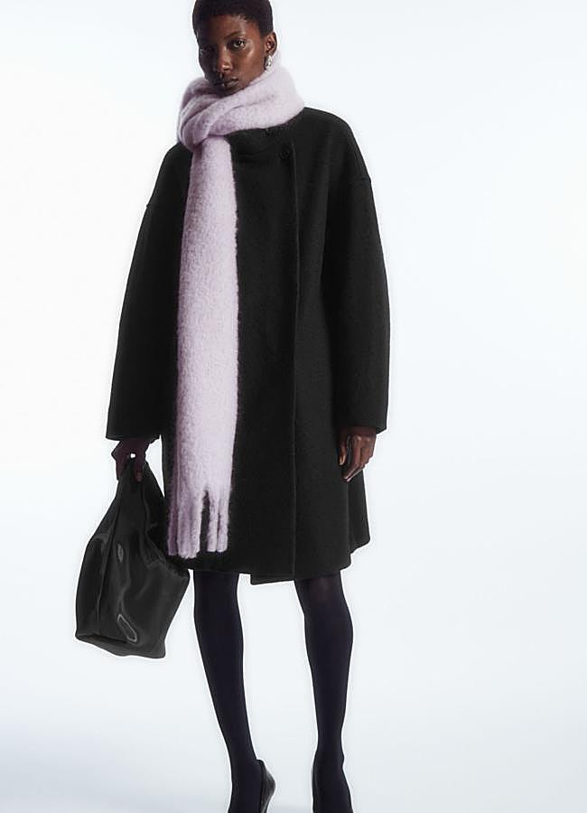 Imagen - Bufanda en color lavanda de COS.