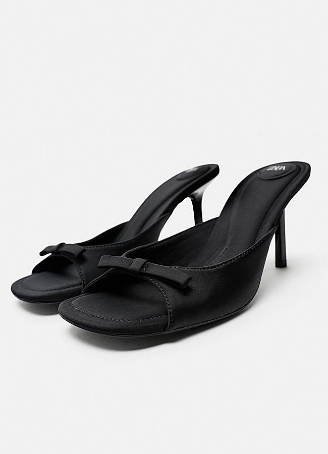 Imagen - Zapatos de tacón negro con lazo