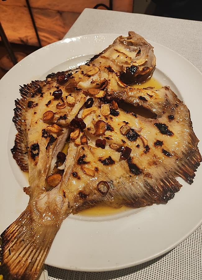 Imagen - El exquisito Rodaballo a la brasa al estilo Guetaria de Pez Fuego. / AFL