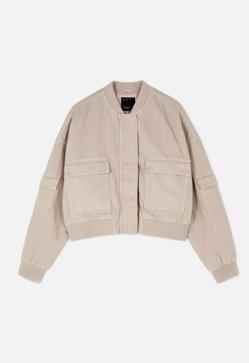 Imagen secundaria 2 - Chaqueta bomber en color piedra de Primark (26 euros).