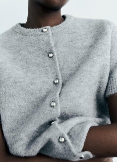 Imagen - Chaqueta gris de Zara (22,99 euros)