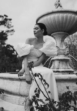 Imagen secundaria 2 - Vestidos Bianca, Teba y Jana, de la colección Redondo White, de Jorge Redondo.