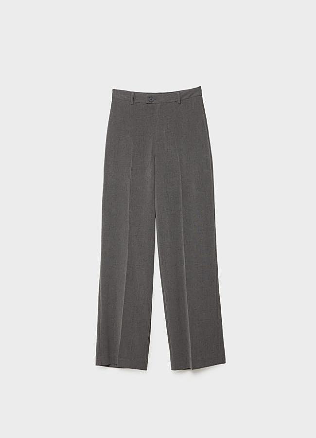 Imagen - Pantalón sastre en color gris de Stradivarius (12,99 euros).