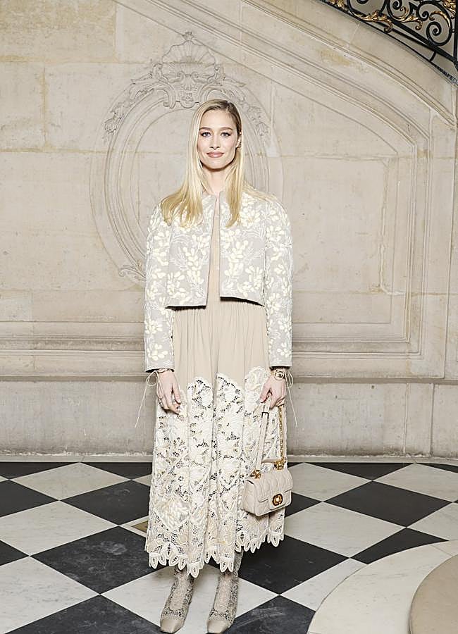 Imagen - Beatrice Borromeo con conjunto de crochet en el desfile de Dior en París. Foto: Launchmetrics spotlight.